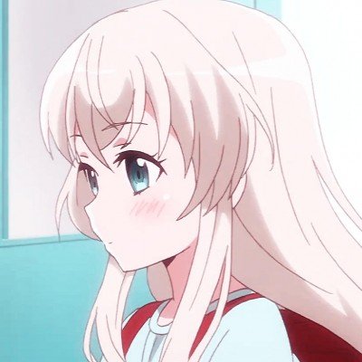 游乐园蹦床中间撕裂